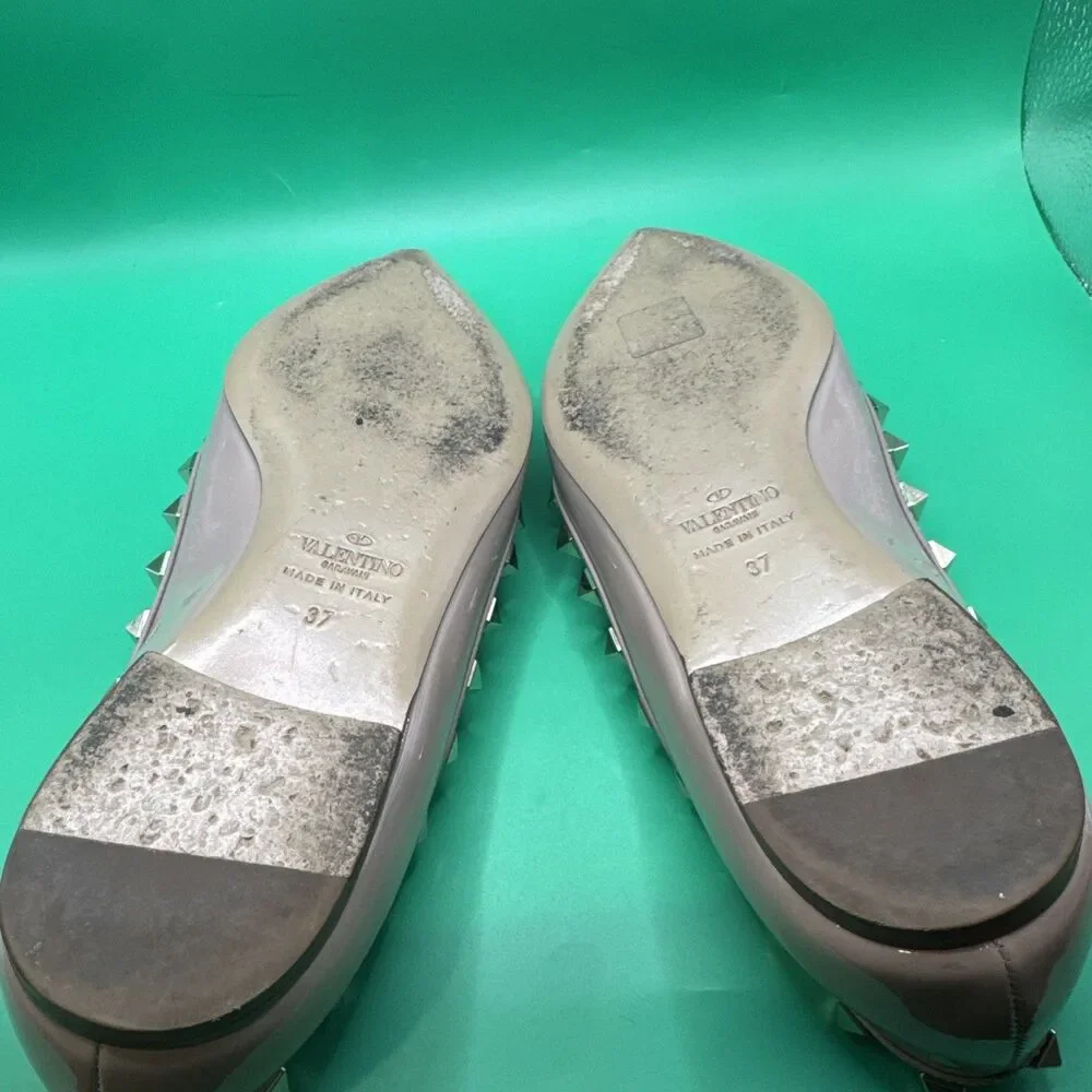 Valentino Garavani Rockstud Ballet Flats EU 37/ US 7  Poudre (Full Inclusion)